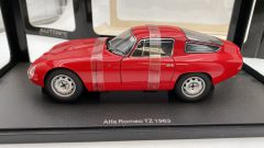 Autoart Alfa Romeo Giulia TZ 1963 1/18, confezione lievemente usurata - foto 3