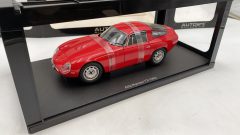 Autoart Alfa Romeo Giulia TZ 1963 1/18, confezione lievemente usurata - foto 2