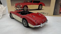Autoart Austin healey 3000 Miki 1961 1/18 - foto 5