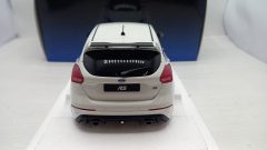 Autoart Ford Focus RS 2016 1/18 - foto 6
