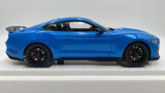 Autoart Ford Mustang Shelby GT500 1/18 - foto 4