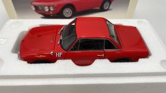 Autoart Lancia Fulvia 1.6HF Fanalone 1/18 scatola usurata - foto 3