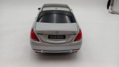 Autoart Mercedes-Maybach S-Klasse (S600) 2015 1/18, senza scatola originale - foto 4