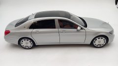 Autoart Mercedes-Maybach S-Klasse (S600) 2015 1/18, senza scatola originale - foto 5