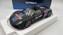 Autoart Porsche 918 Spyder Martini Livery 1/18 - scala 1:18