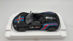 Autoart Porsche 918 Spyder Martini Livery 1/18 - foto 4