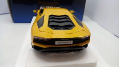 Autoart Lamborghini Aventador S 2017 1/18 - foto 6