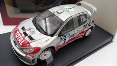 Autoart Peugeot 206 WRC rally New Zealand 2002 1/18 - scala 1:18