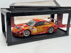 Autoart Porsche 911 (997) GT3 RSR 1/18 FIA GT Le Mans 2009 "Endurance Asia Team" Scatola Molto Rovinata, Struttura in Plasti?