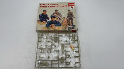 Academy WWII German Tank Crew Figures 1/35 kit di montaggio set di soldati