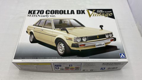 Aoshima Toyota Corolla KE70 1/24 kit di montaggio
