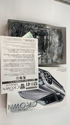 Aoshima Crown Athlete GRS182 1/24 kit di montaggio - foto 2