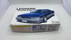 Aoshima Nissan Leopard V6 3000 Twin cam 24 valve 1/24 kit di montaggio - foto 2