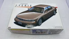 Aoshima Nissan Leopard J. Ferie 1/24 kit di montaggio - scala 1:24
