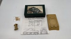 ADV Azimut SHerman Hull M4 First production type 1/35 - scala 1:35