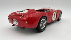BBR Ferrari 375 plus 5.0L V12 Spider Winner 24h Le Mans 1954 1/18 - foto 4
