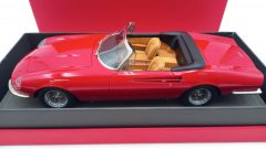 BBR Ferrari 365 California 1966 1/18, lim. ed. 99 pz, le cromature del paraurti anteriore risulta essere opacizzate, confezione usurata - foto 6