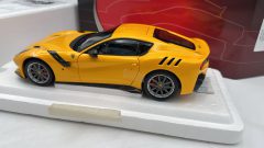 BBR Ferrari F12 TDF Giallo Tri-strato 2015 1/18 - foto 5
