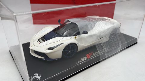 BBR Ferrari LaFerrari 2012 1/18 Bianco Birdcage - Carbon Blu