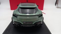 BBR Ferrari Purosangue Verde Dora 2023 1/18, lim. ed. 40 pz - foto 4