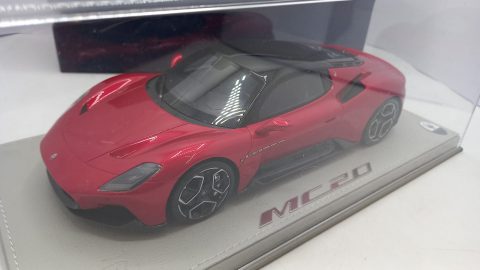 BBR Maserati MC20 2020 rosso vincente 1/18, lim. ed. 150 pz