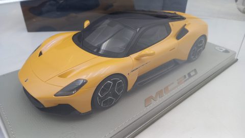 BBR Maserati MC20 2020 Giallo Genio 1/18, lim. ed. 100 pz, questa la numero 74