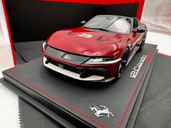 BBR Ferrari 12 Cilindri Spider Rosso Racing Gloss 1/18 Limited edition 99 Pcs - foto 7