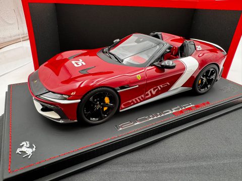 BBR Ferrari 12 Cilindri Spider Rosso Racing Gloss 1/18 Limited edition 99 Pcs
