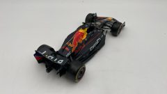 Bburago Oracle Red Bull Racing RB18 2022 1/24 senza scatola originale - foto 2