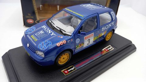 Bburago Volkswagen Golf Rally 1998 1/24, confezione lievemente usurata