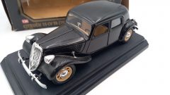 Bburago Citroen 15CV TA 1938 1/24, modello da spolverare, confezione usurata - scala 1:24