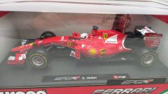 Bburago Ferrari SF15-T F1 S. Vettel 2015 1/18 - foto 2