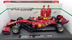 Bburago Ferrari SF1000 Tuscan Ferrari's 1000th GP C. Leclerc 1/18 - foto 4