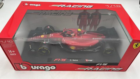Bburago Ferrari F1-75 C. Sainz 1/18