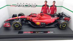 Bburago Ferrari SF23 Charles Leclerc 2023 1/18 - foto 6