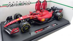 Bburago Ferrari SF23 Charles Leclerc 2023 1/18 - scala 1:18