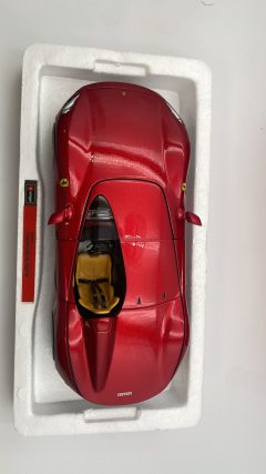 Bburago Ferrari Monza SP1 2018 1/18 - foto 5