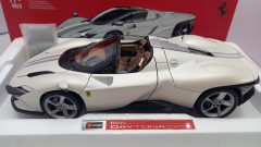 Bburago Ferrari Daytona SP3 2022 1/18 - foto 3