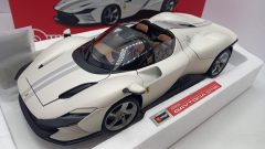 Bburago Ferrari Daytona SP3 2022 1/18 - scala 1:18