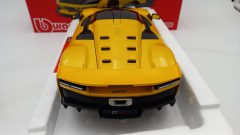 Bburago Ferrari F80 1/18 - foto 4