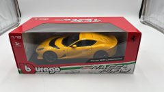 Burago Ferrari 812 Competizione 2021 1/18 - scala 1:18
