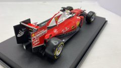 Bburago Ferrari SF16-H S. Vettel 1/18 - foto 3