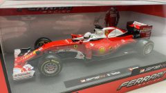 Bburago Ferrari SF16-H S. Vettel 1/18 - scala 1:18