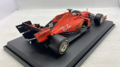 Bburago Ferrari SF90 C. Leclerc 1/18 - foto 4