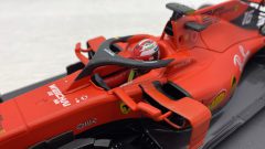 Bburago Ferrari SF90 C. Leclerc 1/18 - foto 2