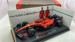 Bburago Ferrari SF-23 Carlos Sainz 1/18 - scala 1:18