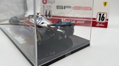 Bburago Ferrari F1 SF25 Lewis Hamilton Monza 2025 1/18 - foto 2