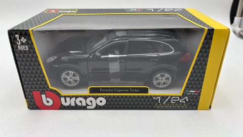 BBurago Porsche Cayenne Turbo 1/24
