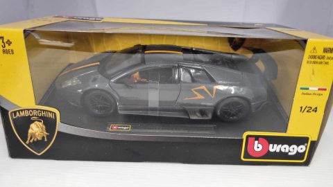 Bburago Lamborghini Murcielago LP 670-4 SV 1/24