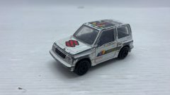Bburago Suzuki Vitara 1/43, senza scatola originale, evidenti segni di usura - scala 1:43